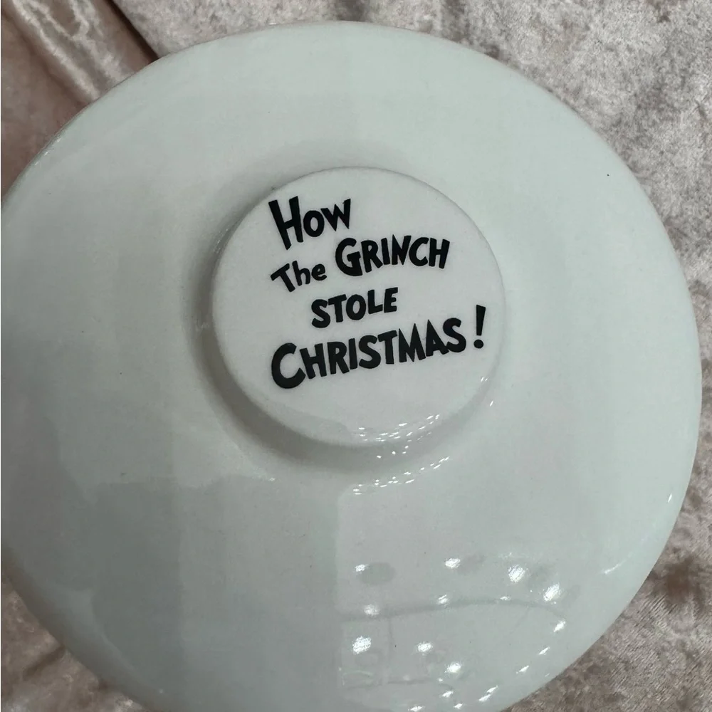 DR SEUSS “HOW THE GRINVH STOLE CHRISTMAS” CHRISTMAS CANISTER W/ROAST BEAST NEW